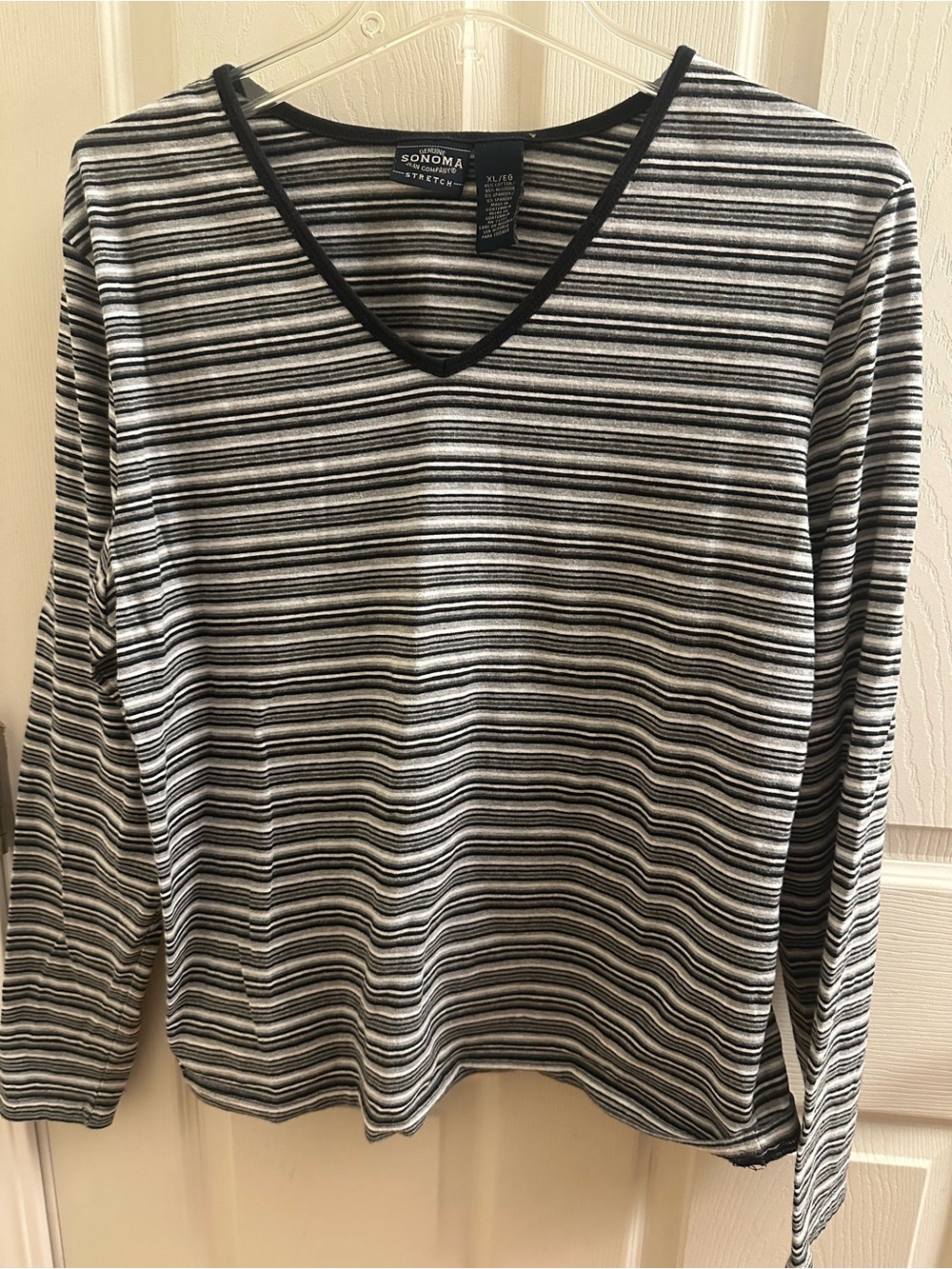 Sonoma Genuine Company Striped V-Neck Long Sleeve Sweater - XL